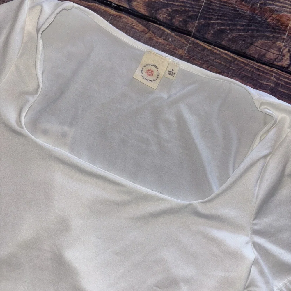 Live In The Moment Bodysuit Sz Large Short Sleeve Square Neck Stretchy Ivory - Picture 1 of 5